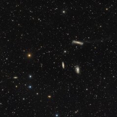 Leotriplet-widefield Leotriplet, Redcat71, IMX571C, Gain 0, Offset 100, 170x300s total 14h, iOpron HAE43, Gahberg 20241226-1230